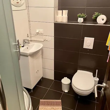 Arviz Apartment *