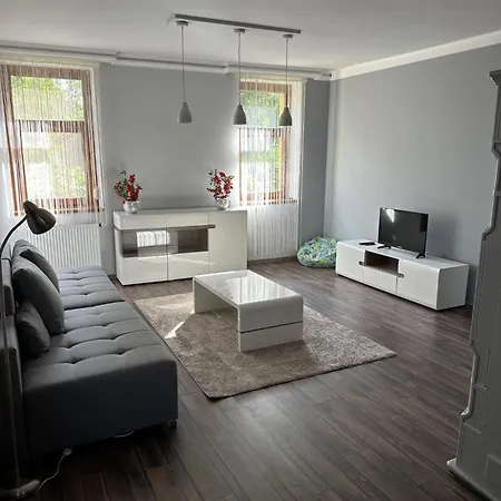 Arviz Apartment *
