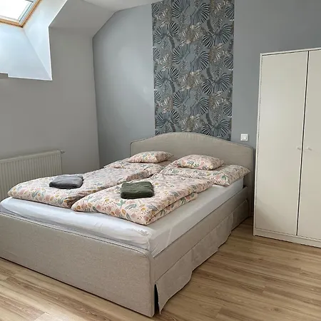 árvíz Apartman