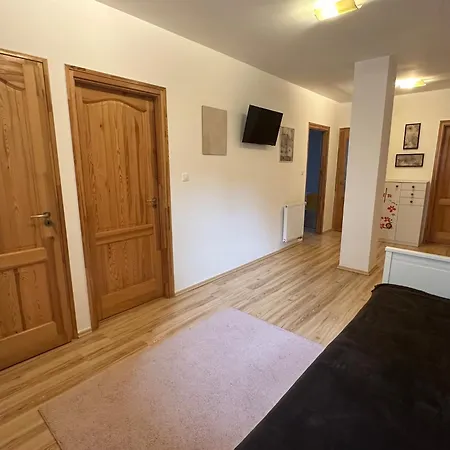 árvíz Apartman